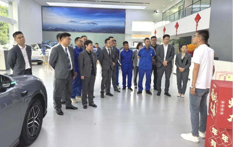 汽贸公司党支部开展&ldquo;走出去、学进来，改作风、促发展&rdquo;贯彻中央八项规定精神学习教育走深走实主题党日活动